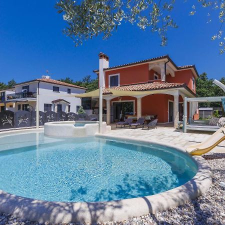 Holiday Home Villa Amaii By Interhome Karigador Bagian luar foto