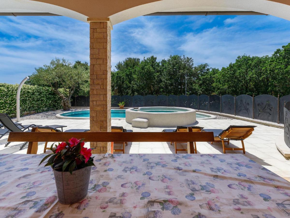Holiday Home Villa Amaii By Interhome Karigador Bagian luar foto