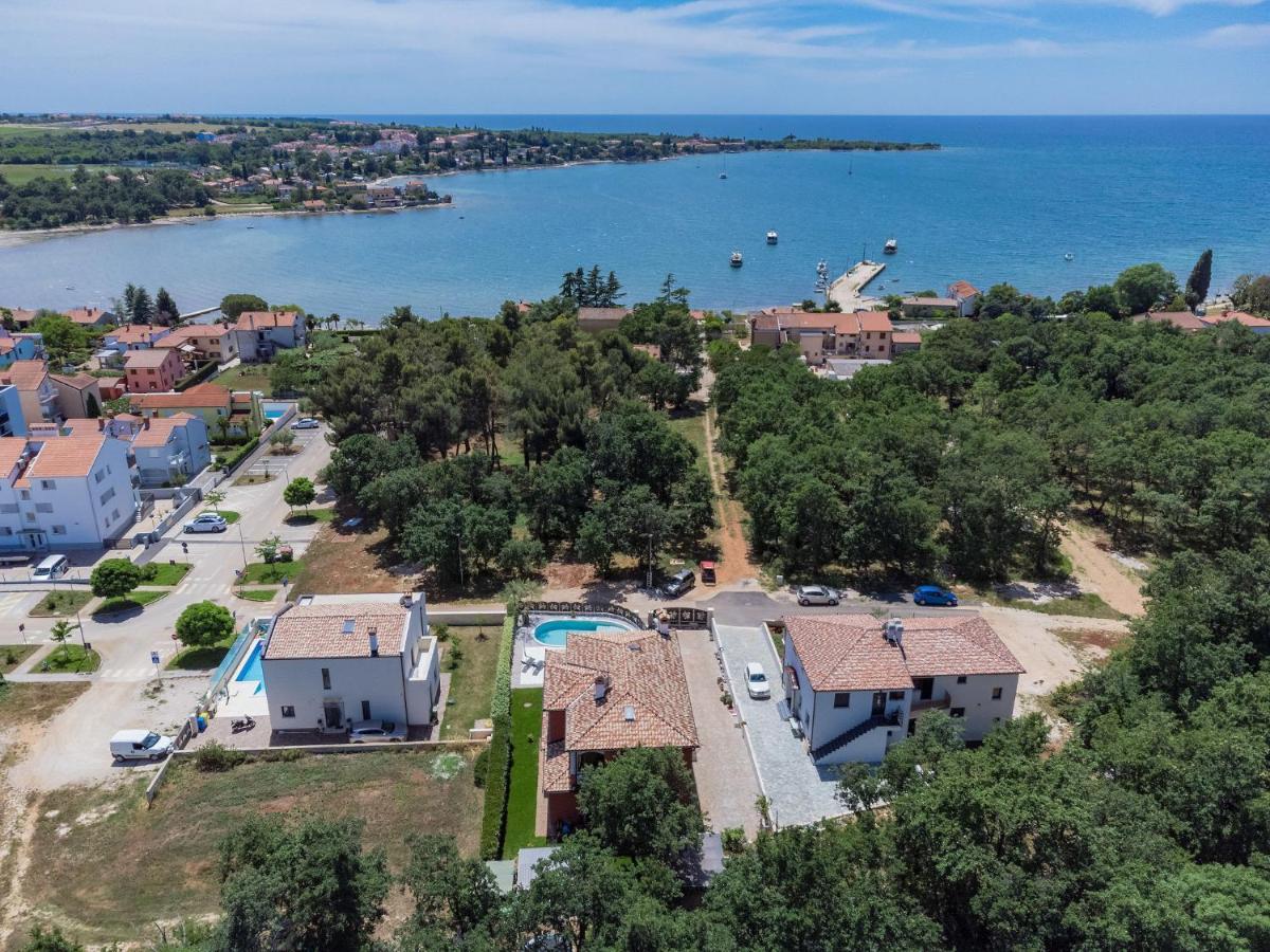 Holiday Home Villa Amaii By Interhome Karigador Bagian luar foto